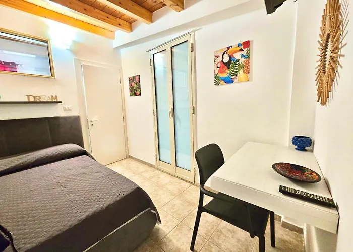 Carrettieri 9 Apartament
